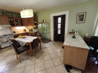 Eladó 130 m²-estársasházi lakás Beloiannisz, Szeptember utca: 62'900'000 Ft