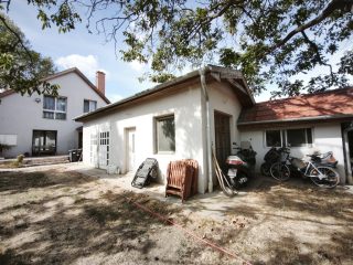Eladó 130 m²-estársasházi lakás Beloiannisz, Szeptember utca: 62'900'000 Ft