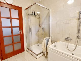Eladó 240 m²-escsaládi ház Berkenye, Ifjúság útja: 129'900'000 Ft