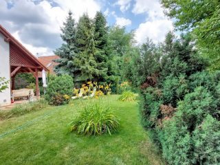 Eladó 240 m²-escsaládi ház Berkenye, Ifjúság útja: 129'900'000 Ft