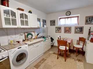 Eladó 240 m²-escsaládi ház Berkenye, Ifjúság útja: 129'900'000 Ft
