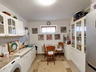 Eladó 240 m²-escsaládi ház Berkenye, Ifjúság útja: 129'900'000 Ft