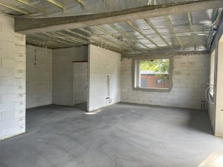 Eladó 155 m²-escsaládi ház Besnyő, Magán utca: 99'900'000 Ft