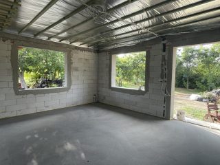 Eladó 155 m²-escsaládi ház Besnyő, Magán utca: 99'900'000 Ft