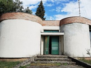 Eladó 400 m²-escsaládi ház Biatorbágy, Füzes patak közelében utca: 215'000'000 Ft