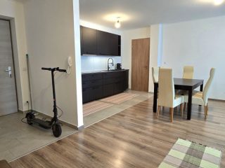 Kiadó 95 m²-estársasházi lakás Biatorbágy, Kőris utca: 399'000 Ft