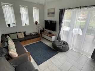 Eladó 285 m²-escsaládi ház Biatorbágy, Szabadság utca: 285'000'000 Ft