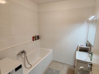 Kiadó 52 m²-estársasházi lakás Biatorbágy, Tópark: 290'000 Ft