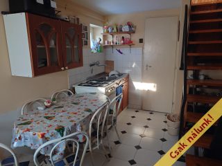 Eladó 211 m²-escsaládi ház Bodajk, Petőfi Sándor utca: 76'000'000 Ft