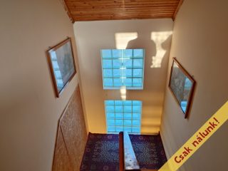 Eladó 211 m²-escsaládi ház Bodajk, Petőfi Sándor utca: 76'000'000 Ft