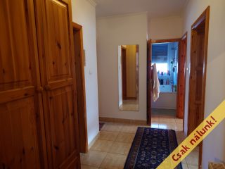 Eladó 188 m²-escsaládi ház Bodajk, Petőfi Sándor utca: 120'000'000 Ft