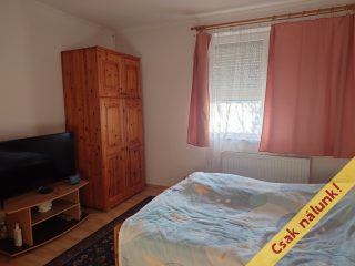 Eladó 188 m²-escsaládi ház Bodajk, Petőfi Sándor utca: 120'000'000 Ft