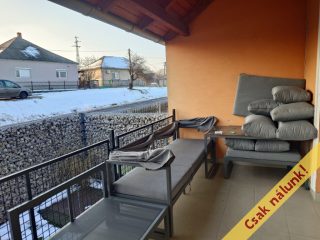 Eladó 188 m²-escsaládi ház Bodajk, Petőfi Sándor utca: 120'000'000 Ft