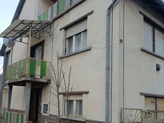 Eladó 180 m²-escsaládi ház Borsodnádasd, Vajdavár utca: 19'000'000 Ft