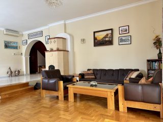 Eladó 330 m²-escsaládi ház Budakalász (Budakalász) , Budakalász: 209'000'000 Ft