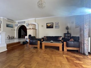 Eladó 330 m²-escsaládi ház Budakalász (Budakalász) , Budakalász: 209'000'000 Ft