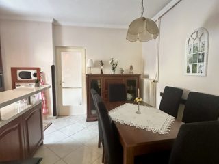 Eladó 210 m²-escsaládi ház Budakalász (Budakalász) , Budakalász: 179'000'000 Ft