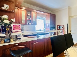 Eladó 210 m²-escsaládi ház Budakalász (Budakalász) , Budakalász: 179'000'000 Ft