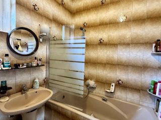 Eladó 210 m²-escsaládi ház Budakalász (Budakalász) , Budakalász: 179'000'000 Ft