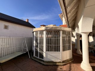 Eladó 300 m²-escsaládi ház Budakalász (Budakalász) , Duna sétány: 219'000'000 Ft