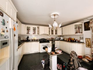 Eladó 300 m²-escsaládi ház Budakalász (Budakalász) , Duna sétány: 219'000'000 Ft