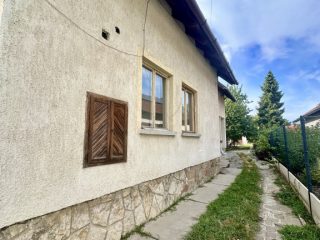 Eladó 180 m²-estársasházi lakás Budakalász, Budakalász: 138'000'000 Ft