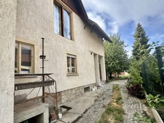 Eladó 180 m²-estársasházi lakás Budakalász, Budakalász: 138'000'000 Ft