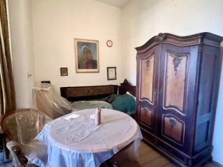 Eladó 140 m²-escsaládi ház Budakalász, Pomázi út: 199'000'000 Ft