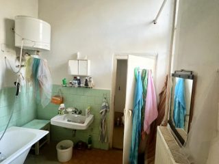 Eladó 140 m²-escsaládi ház Budakalász, Pomázi út: 199'000'000 Ft