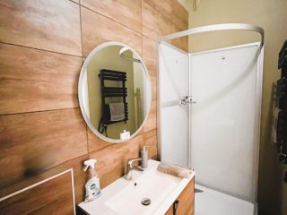 Eladó 161 m²-esüzlethelyiség utcai bejárattal Budakeszi, Központ: 88'900'000 Ft