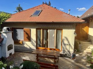 Eladó 313 m²-escsaládi ház Budakeszi, Makkosi utca: 279'900'000 Ft