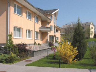 Kiadó 103 m²-esb kategóriás iroda Budakeszi, Szőlőskert utca: 216'300 Ft