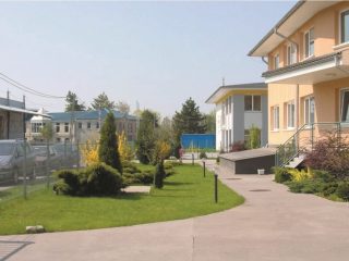 Kiadó 103 m²-esb kategóriás iroda Budakeszi, Szőlőskert utca: 216'300 Ft