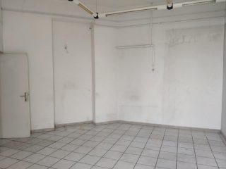 Eladó 430 m²-esüzlethelyiség utcai bejárattal Budaörs, Szabadság út: 220'000'000 Ft