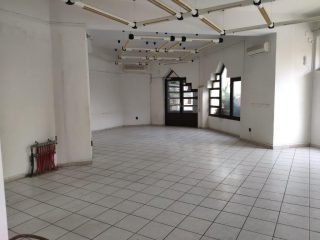 Eladó 430 m²-esüzlethelyiség utcai bejárattal Budaörs, Szabadság út: 220'000'000 Ft