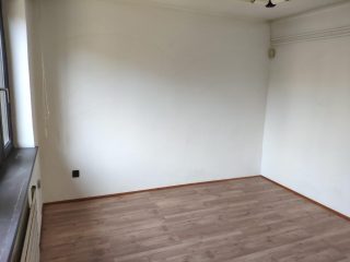 Eladó 430 m²-esüzlethelyiség utcai bejárattal Budaörs, Szabadság út: 220'000'000 Ft