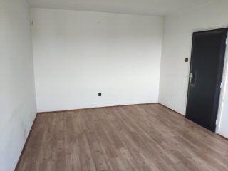 Eladó 430 m²-esüzlethelyiség utcai bejárattal Budaörs, Szabadság út: 220'000'000 Ft