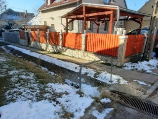 Eladó 140 m²-escsaládi ház Budaörs, Városközpont utca: 134'500'000 Ft