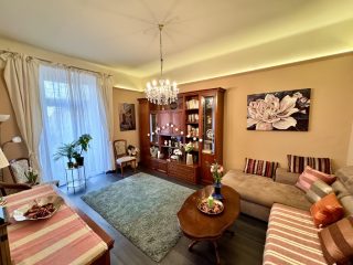 Kiadó 51 m²-estársasházi lakás I. Kerület (Krisztinaváros) , Attila út: 250'000 Ft