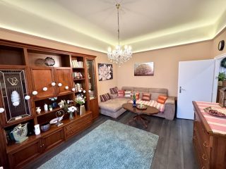 Kiadó 51 m²-estársasházi lakás I. Kerület (Krisztinaváros) , Attila út: 250'000 Ft