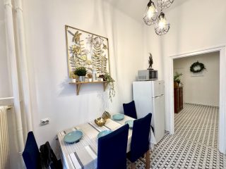 Kiadó 51 m²-estársasházi lakás I. Kerület (Krisztinaváros) , Attila út: 250'000 Ft