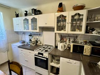 Eladó 96 m²-escsaládi ház II. kerület (Budaliget II/A.) , József Attila útja: 169'900'000 Ft