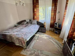 Eladó 96 m²-escsaládi ház II. kerület (Budaliget II/A.) , József Attila útja: 169'900'000 Ft