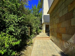 Eladó 24 m²-estársasházi lakás II. kerület (Pasarét) , Pasaréti út: 64'990'000 Ft