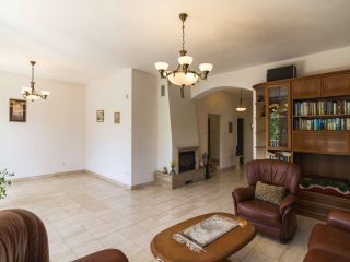 Eladó 218 m²-escsaládi ház II. kerület (Pesthidegkút II/A.) , kisgazda utca: 740'000 EUR