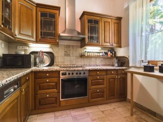 Eladó 218 m²-escsaládi ház II. kerület (Pesthidegkút II/A.) , kisgazda utca: 740'000 EUR