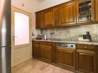 Eladó 218 m²-escsaládi ház II. kerület (Pesthidegkút II/A.) , kisgazda utca: 740'000 EUR