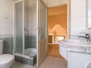 Eladó 218 m²-escsaládi ház II. kerület (Pesthidegkút II/A.) , kisgazda utca: 740'000 EUR