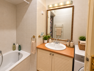 Eladó 38 m²-estársasházi lakás II. kerület (Rózsadomb) , Bimbó út: 72'200'000 Ft