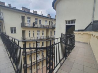 Eladó 90 m²-estársasházi lakás II. kerület (Rózsadomb) , ZIVATAR utca: 121'000'000 Ft